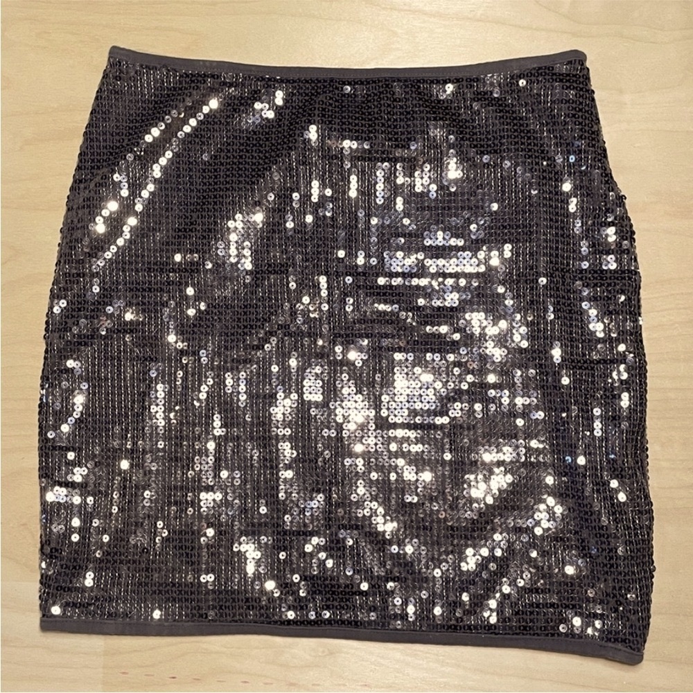 Aritzia Babaton Gunmetal Grey Sequin Mini Skirt (Size L)